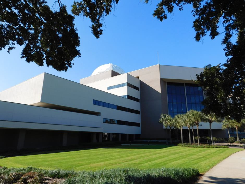 MacKenzie Academic Building